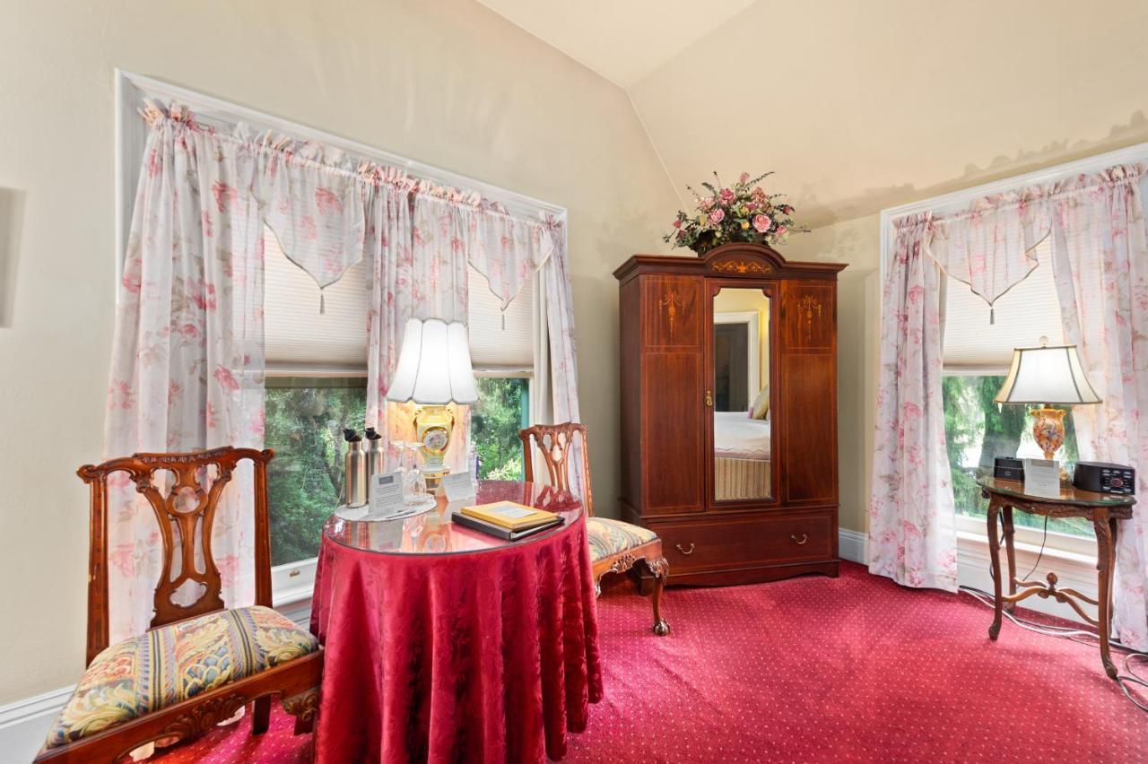 The Gables Wine Country Inn Санта-Роза Экстерьер фото